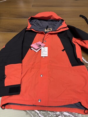 累積売上総額第１位【GUCCI】THE NORTHFACE X GUCCI WINDBREAKER GUCCI JACKET THE NORTH FACE X WINDBREAKER RED BLACK LOGO