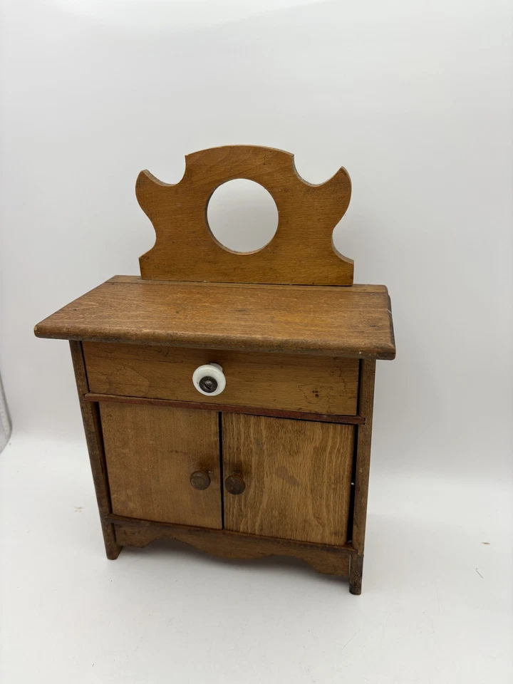 Mueble de muñeca de madera rústico vintage miniatura tocador tocador vendedor muestra Foto 2 de 4