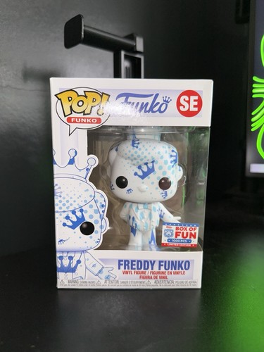 Funko POP! Freddy Funko, Fundays Art Series SE (White/Blue), Box Of Fun 1000 PCS