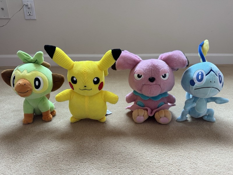 Authentic Pokemon Plush LOT: Corduroy Pikachu, Snubbull, Grookey, & Sobble EUC!
