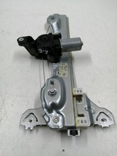 Porte arrière et accessoires Nissan Pulsar
