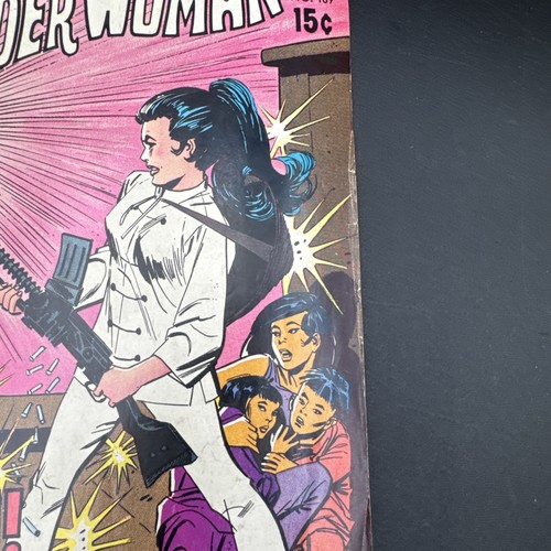 Wonder Woman 189, cubierta “nueva” de Wonder Woman. I-Ching. Red for Death 1970 DC - Imagen 9 de 17