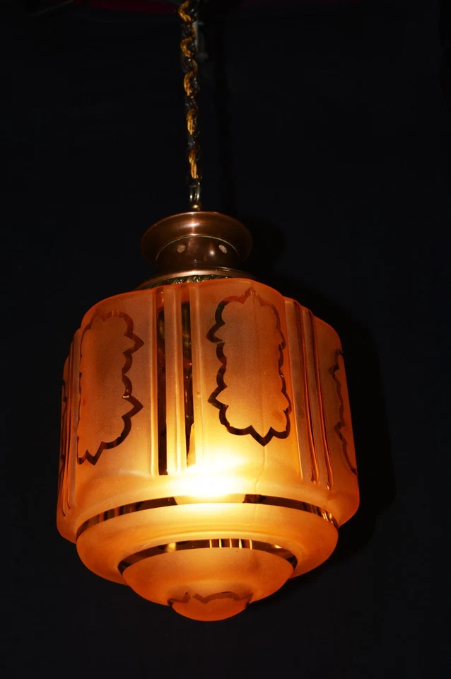 Antique Art Deco Pendant Light 1930s | Bronze Fitting & Hand-Moulded Glass Shade - Image 4 of 4