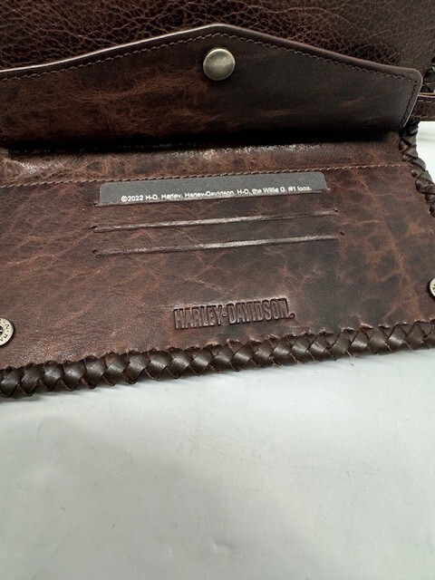 Picture 2 of 4