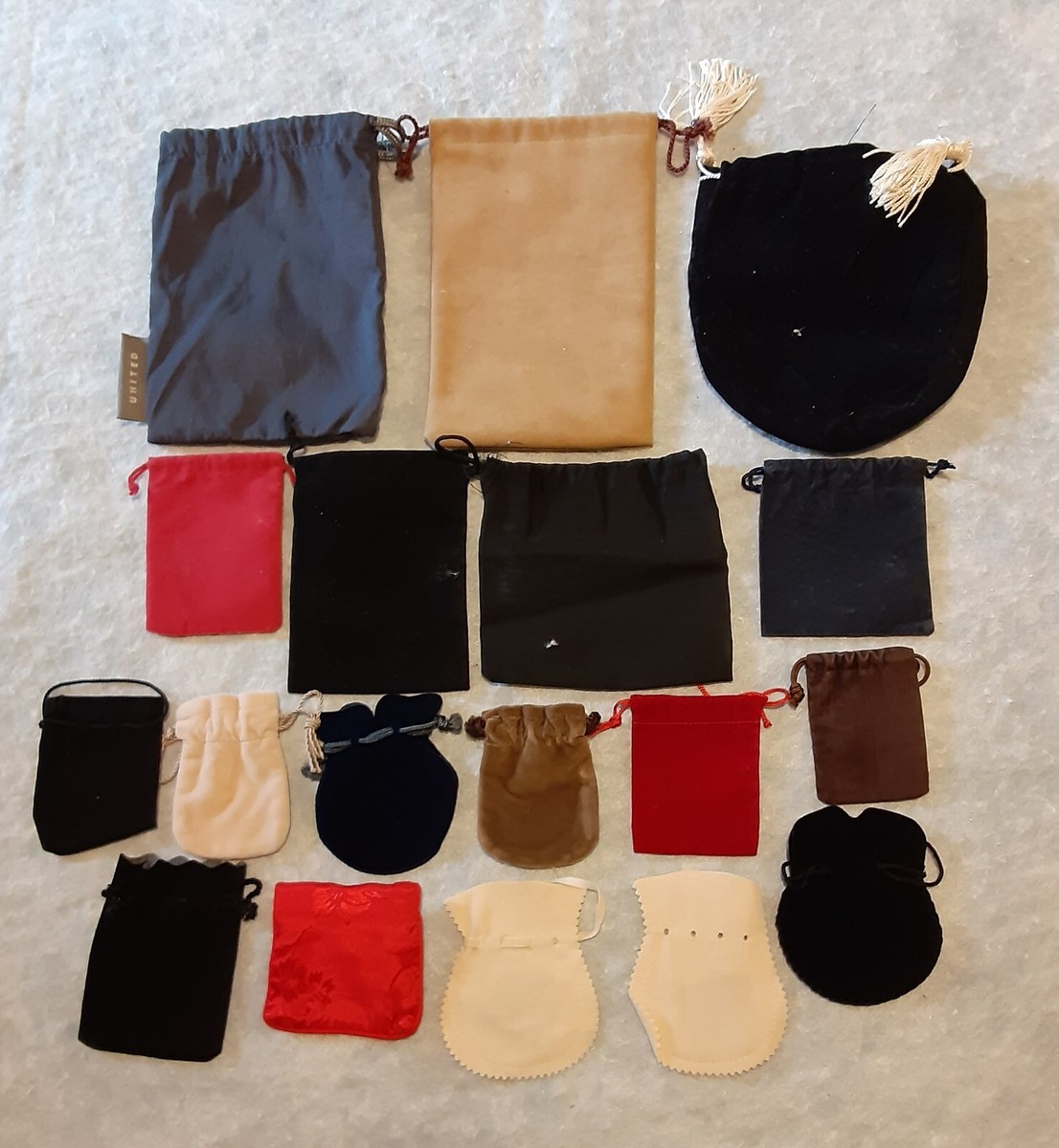 s-l1200.jpg s-l1200.jpg