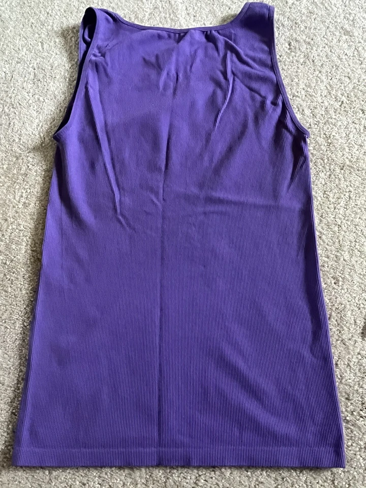 Camiseta sin mangas Barely There Shaping de nailon/púrpura spandex talla XL modelo antiguo 4080 Foto 4 de 4