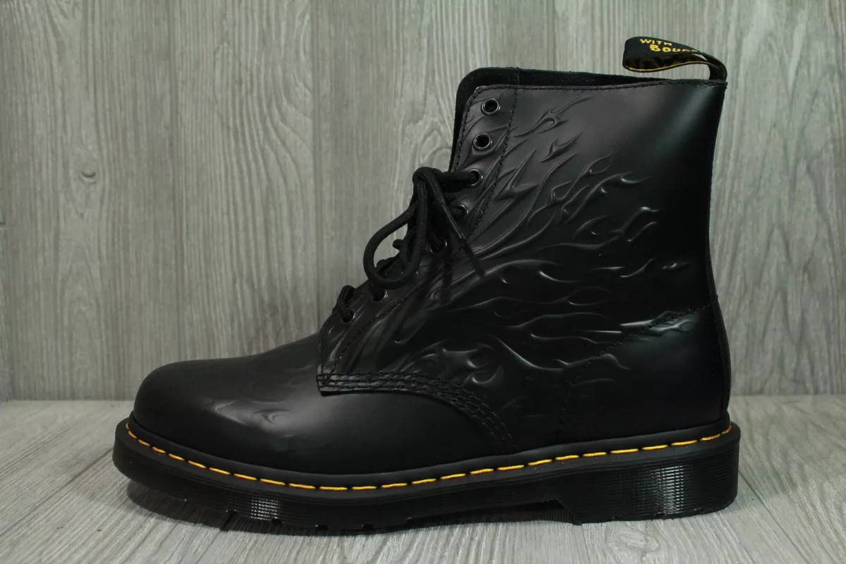 Dr shop martens emboss