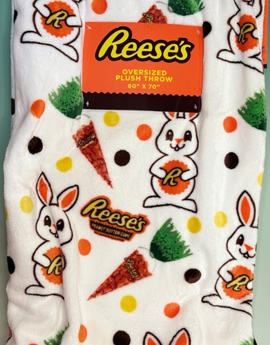 Reese’s White Bunny Plush Oversized Throw Blanket Measures 50 x 70 in - Picture 4 of 4