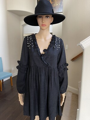 zara black pearl dress I love this flowy from @ZARA! I added a statement necklace to spice it up a bit. Perfect for the holidays. Linked similar dresses on my LTK FOR SALE - Zara Beaded