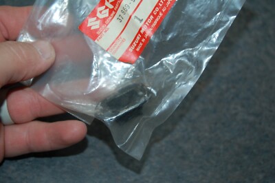 NEW GENUINE SUZUKI 37869-95590 POWER TRIM SWITCH COVER