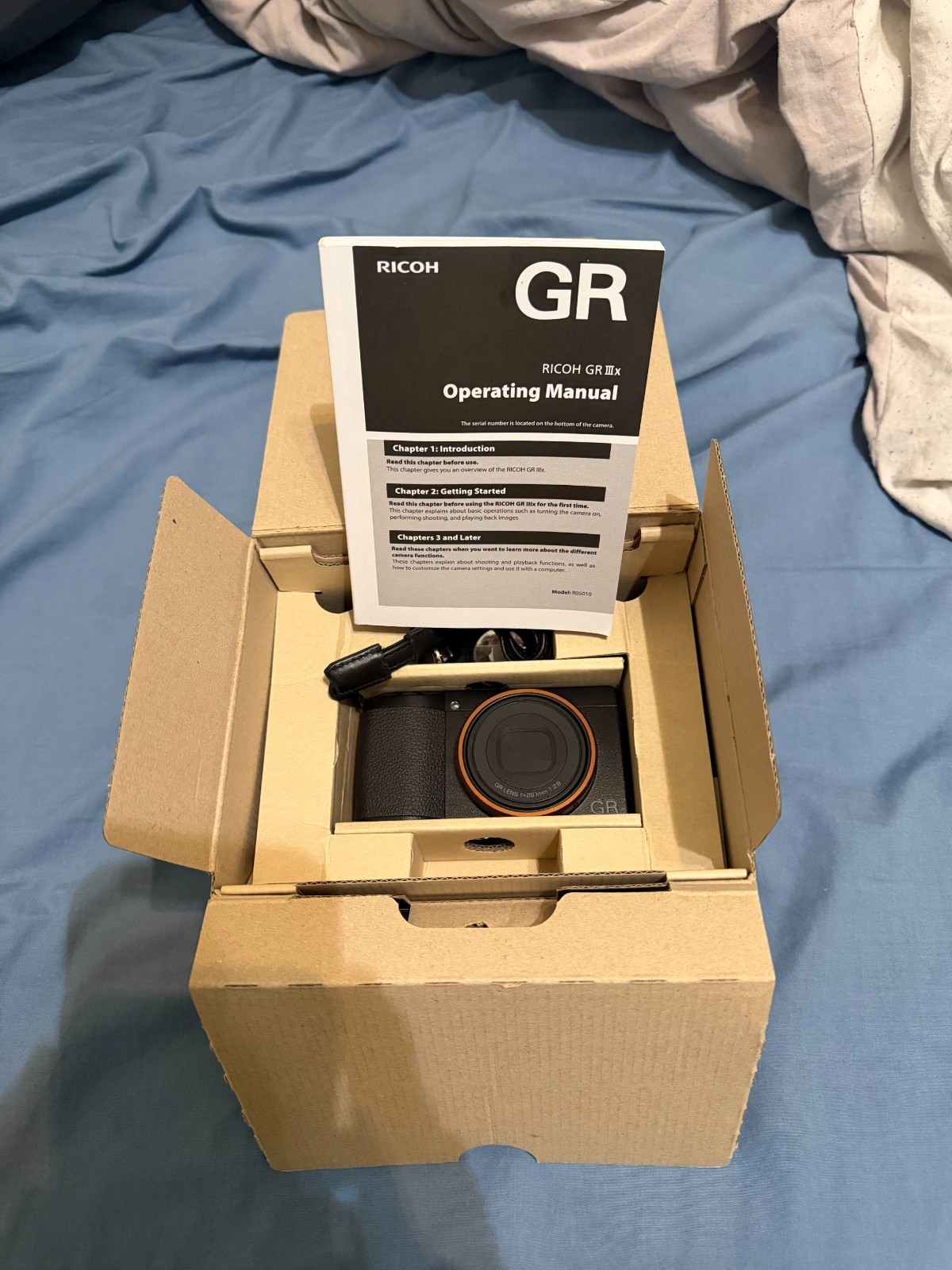 used ricoh gr iiix great condition pocketable black camera