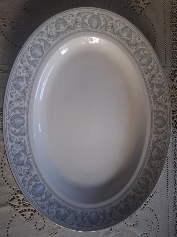 Wedgewood XL White Dolphins Platter 17 1/4 Inches England Bone China Used Rarely