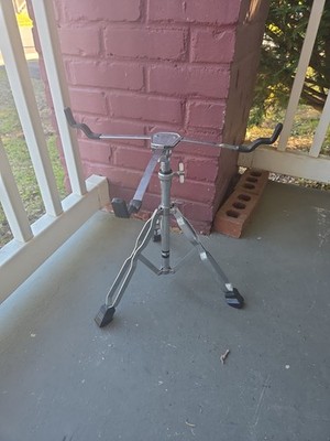 Peavey international series ii snare stand