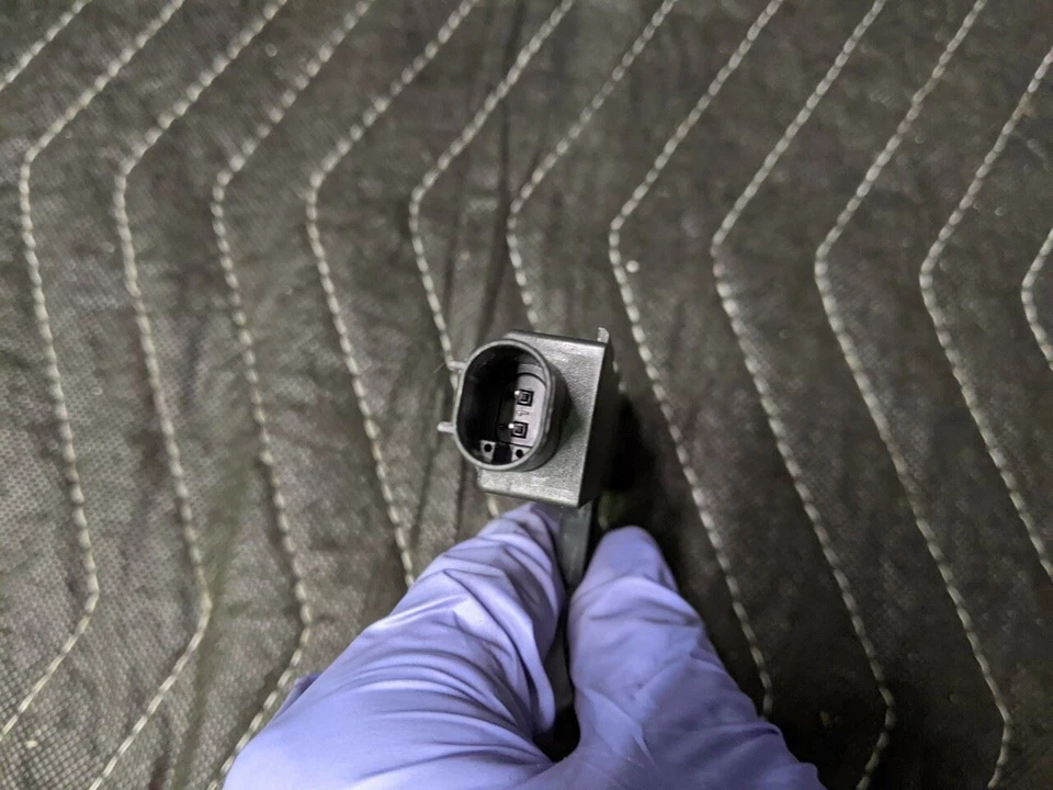 Antena exterior BMW F07/F10/F11 serie 5 confort acceso 65209220831 Foto 4 de 4