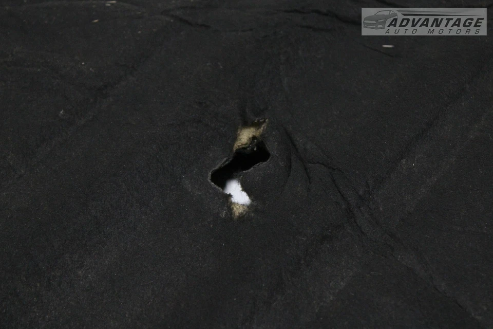 2015-2018 奥迪 Q3 QUATTRO 2.0L HOOD BONNET 声音绝缘垫盖 原始设备制造商 — 第 3/4 张图片