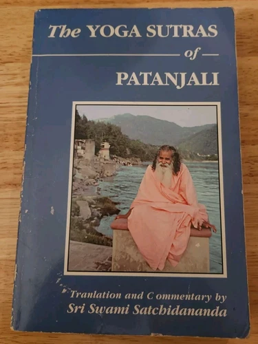 Yoga Sutras of Patanjali by Swami Satchidananda (1990, Trade Paperback)