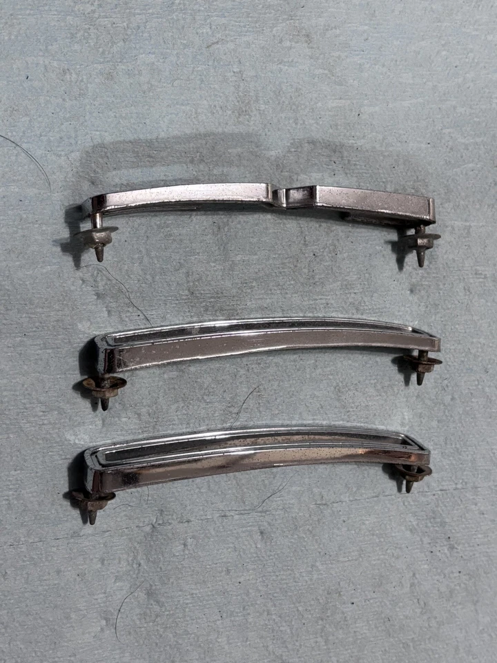 63 64 CHRYSLER 300 PANEL TRASERO "300" EMBLEMAS NÚMEROS CONJUNTO OEM Foto 2 de 4