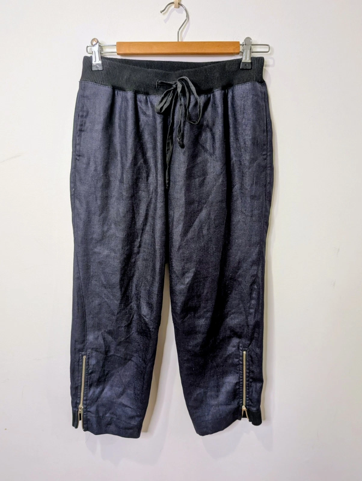 CLU USA Cropped Capri Pants Size M Black Coated Drawstring Ankle Zip Trousers