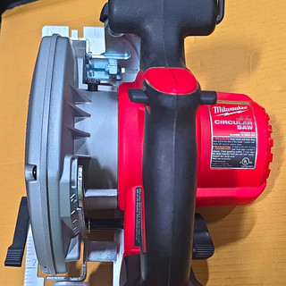 Milwaukee M18 2630 20 6 1/2" Cordless Circular Saw Right Blade Tool Only