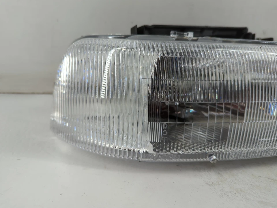 Chevrolet Silverado 1500 2005 conductor izquierdo OEM faro lámpara U175W Foto 2 de 4