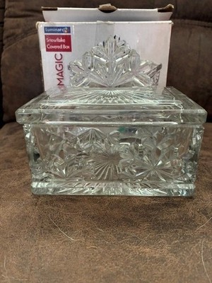 *FREE SHIPPING* Luminarc Snowflake Covered Holiday Glass Box w/ Lid *See Details