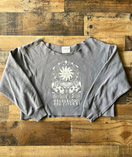 Abercrombie  Fitch Soft A F Gray Cropped Crewneck Logo Graphic Sweatshirt S
