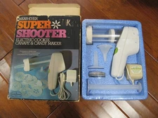 Vintage Wear-Ever SUPER SHOOTER Electric Cookie Press 70001 NEW STILL SEALED !!!
