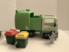 Bluey  Friends 5" x 8.5" Garbage Truck W/Bins Loose Moose 2018