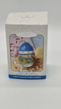 1999 Hallmark Keepsake Easter Egg Surprise Hinged Ornament Duck First in Series