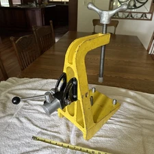 Topcon 56095 Storm & Sanitary sewer pipe laser manhole mount bracket/clamp only.