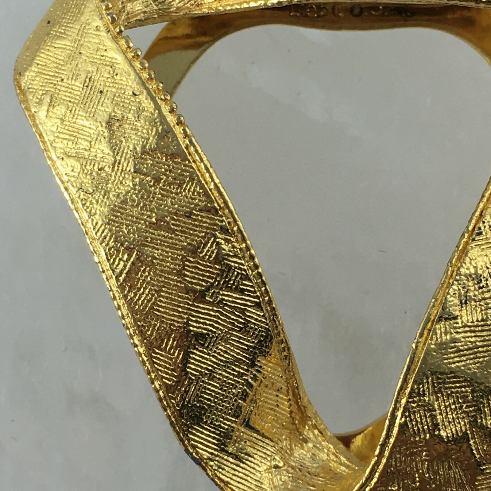 LIEBA USA Triangular Triangle Ribbon Textured Bru… - image 5