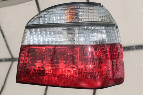 Origiginales Rücklicht Rechts VW (1H6945112) Golf 3 III mit Klarglasblinker