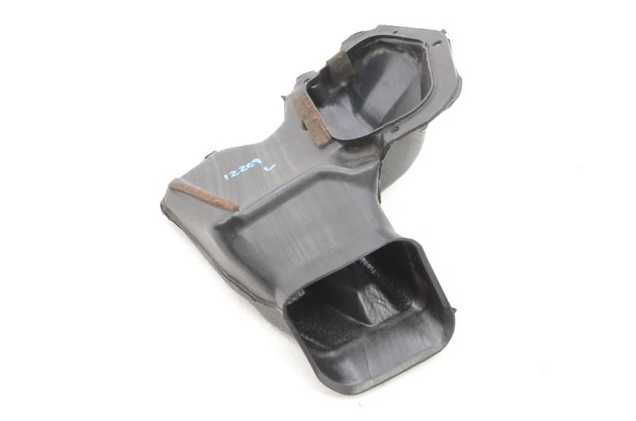 1994-1996 Nissan 300ZX Z31 VERT Driver Left Front Door Vent Duct 6878130P00 - Image 2 of 4