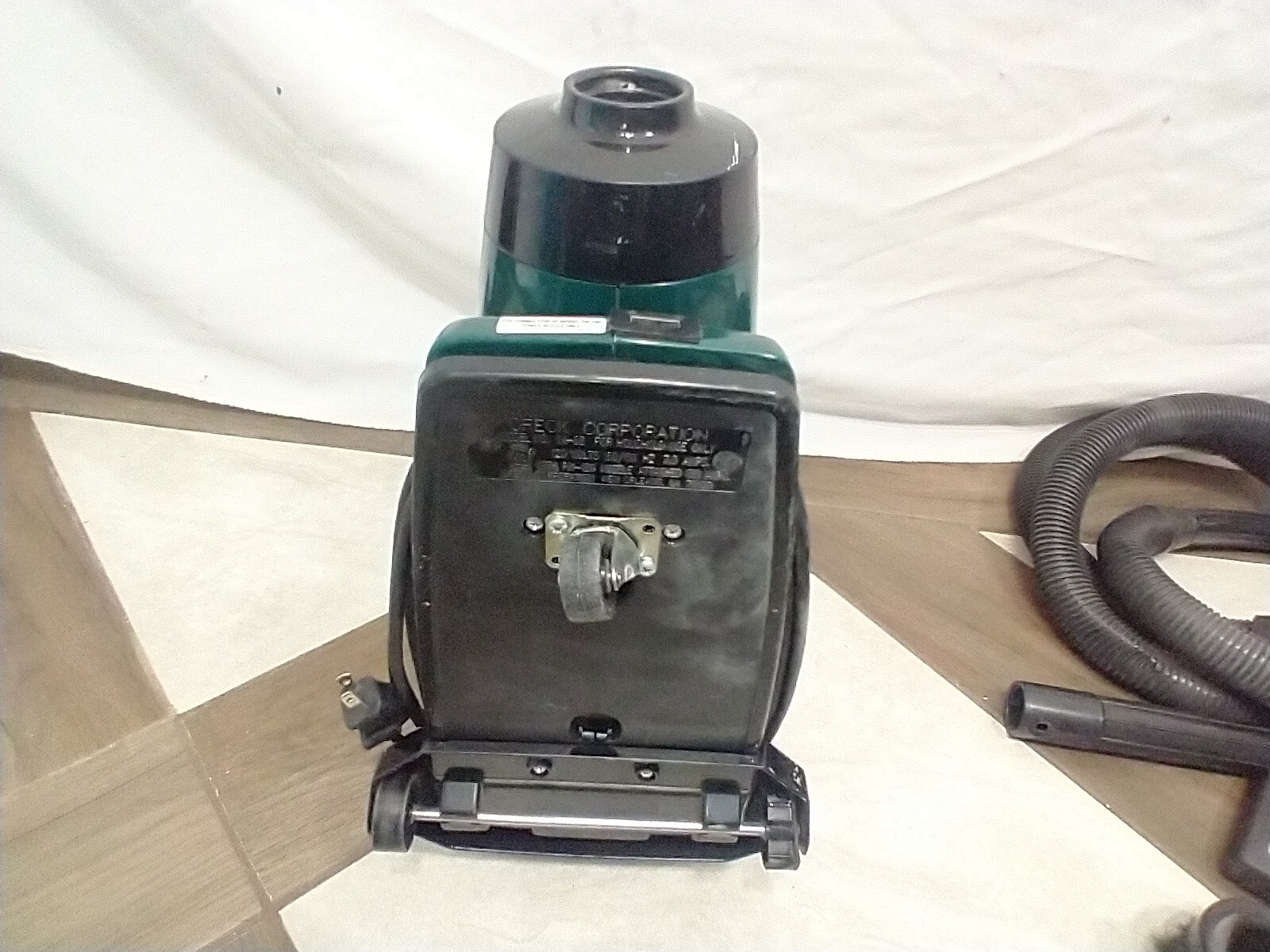 Oreck XL Ironman IM88 Handheld Vacuum Cleaner Canister With