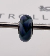 Trollbeads Purple Petals On Green Bead