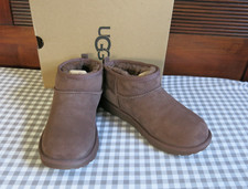 UGG Classic Ultra Mini boots in burnt cedar Big Kids 4/US women's 5.5-6