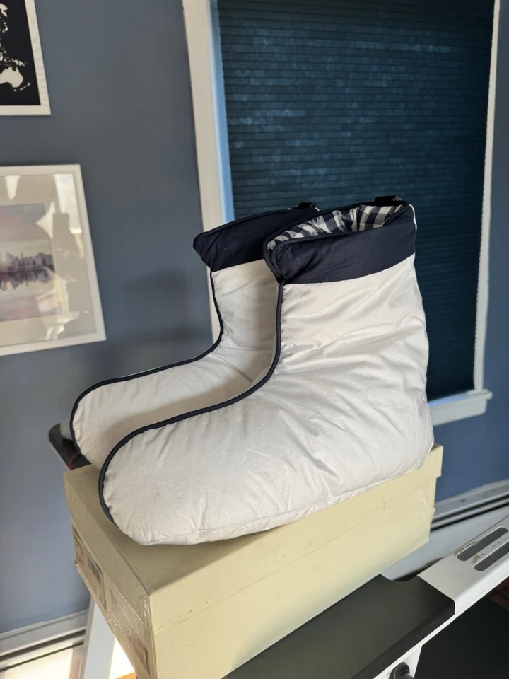 Hastens Goose Down Winter Booties Slippers Apres After Ski NWOT - Image 2 of 4