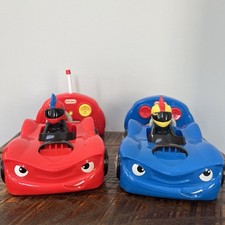 Little Tikes Remote Control Wheelz Race Cars Set Of 2 Bumper Cars TESTED  WORKS