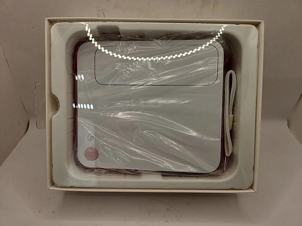 KODAK Smile Digital instant camera Photo Printer for 3.5 x 4.25 Zink Photo Paper - Image 3 of 4