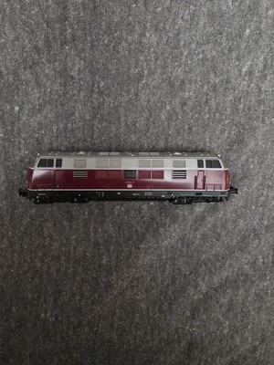 Arnold N gauge scale Diesel-hydraulic Locomotive BR 221 DB V200