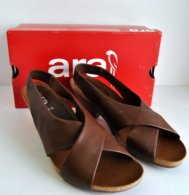 NEW Ara Barcelona Slingback Wood Heels schuhe EU 40, US 9 braun Sandals Open Toe NEW Ara Barcelona Slingback Wood Heels schuhe EU 40, US 9 braun Sandals Open Toe