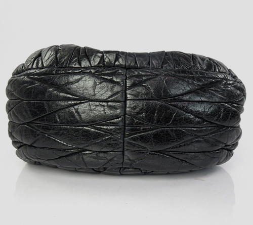 Auténtico bolso de mano de cuero matelasse negro MIU MIU #60282 - Imagen 6 de 16