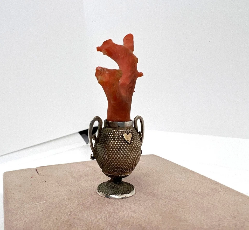 Jarrón antiguo en miniatura de plata de ley y oro con rama de coral Italia siglo XIX Foto 3 de 4