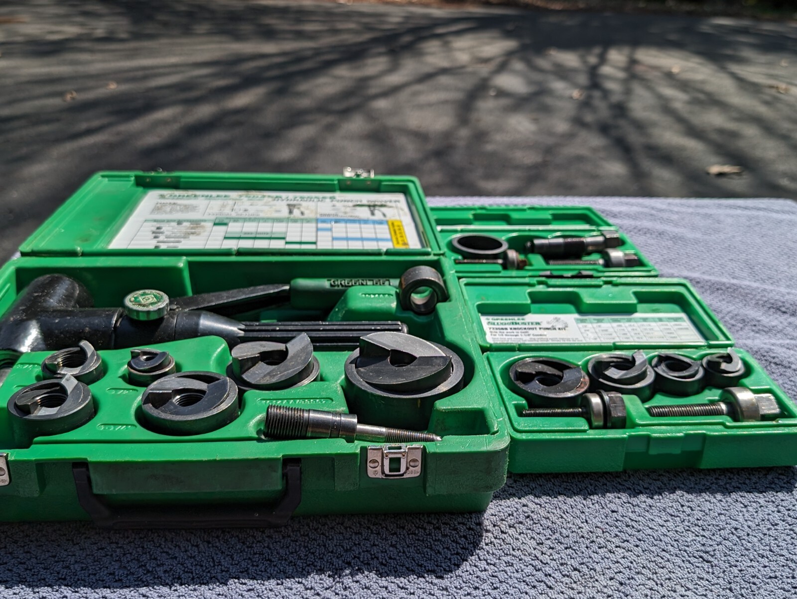 Greenlee Hydraulic Punch Driver & Knockout Punch Sets w/extras 7906SB