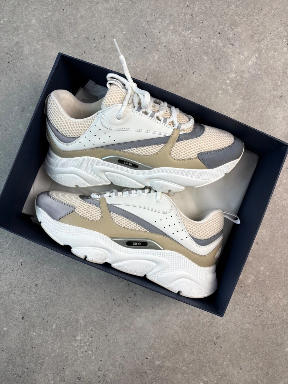 Dior B22 blanc / beige crème UK10 / EU44