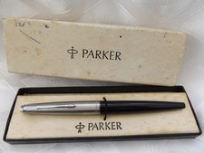 Parker Black Silver color Fountain pen Made in England Vintage