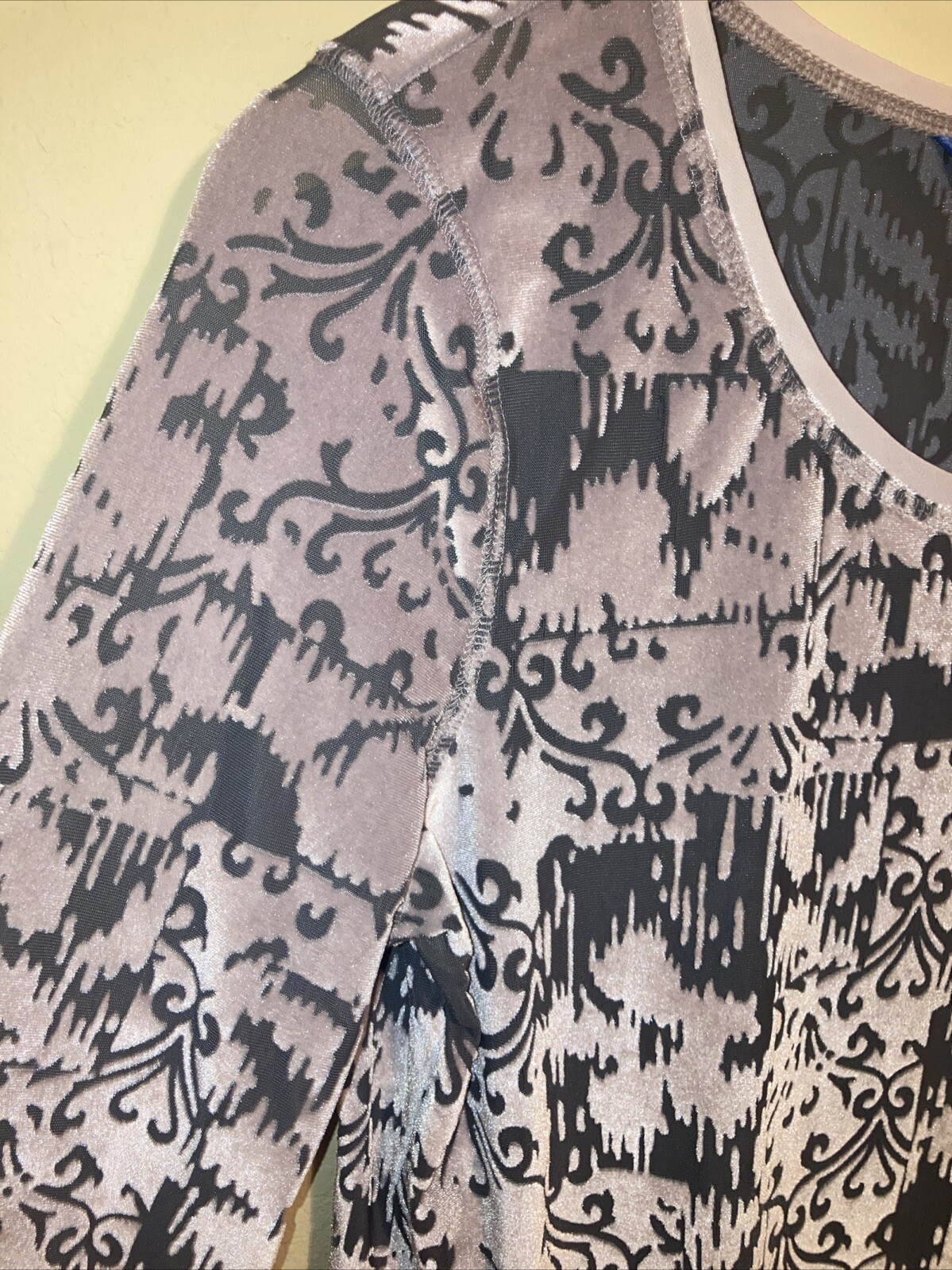 Picture 2 of 8