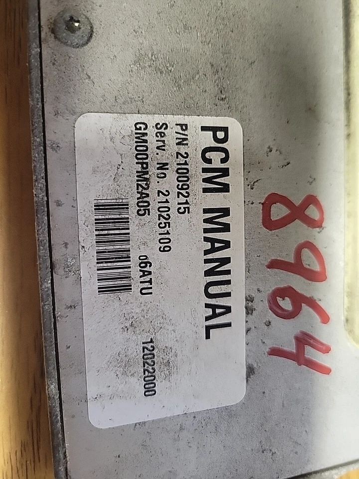 Saturn SL1 2001 ECU 1,9 L manual 21025109 OEM GM00PM2A05-6ATU Foto 2 de 4