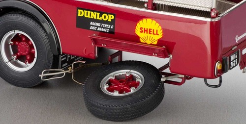 CMC - 1:18 Ferrari Racing Transporter Fiat 642 RN2 Bartoletti 1957 Red - Picture 19 of 23