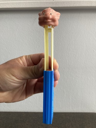 PEZ PRACTICAL PIG NO FEET BLUE CANDY DISPENSER 3.4 AUSTRIA VTG 1960S WALT DISNEY - Picture 11 of 13